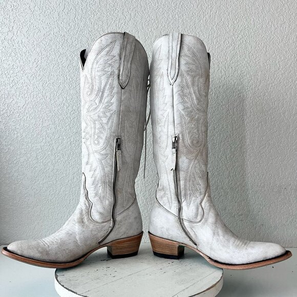 Lane Women's Elegant Lace Up Boots - White - Picture 7 of 11